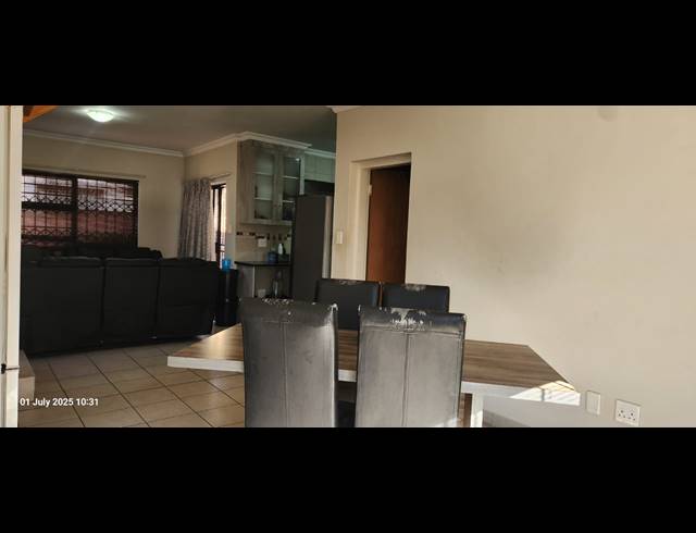 3 BEDROOM TOWNHOUSE FOR SALE IN WATERVAL EAST